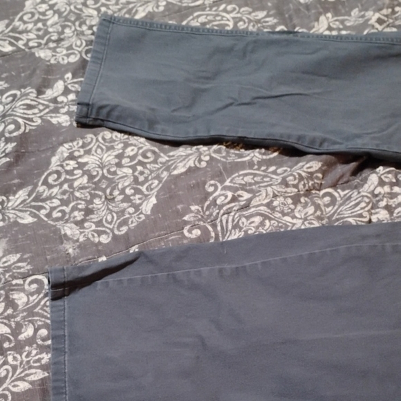 Joseph Abboud Men's Gray Chinos - Picture 4 of 9